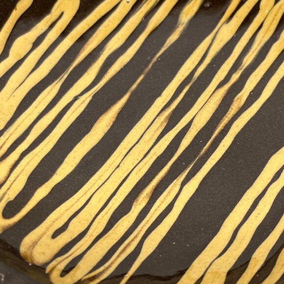 Colonial Williamsburg Restoration Pottery Slipware Plate Folk Art - Picture 6 of 6